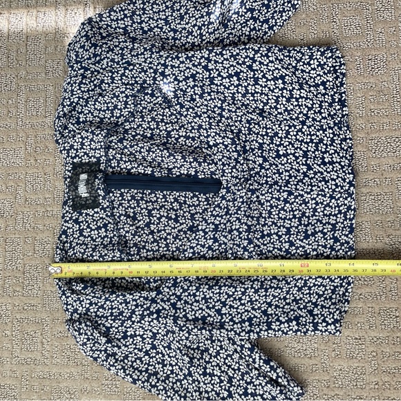 (4) Reformation Blue & White Floral Crop Top - Picture 7 of 11